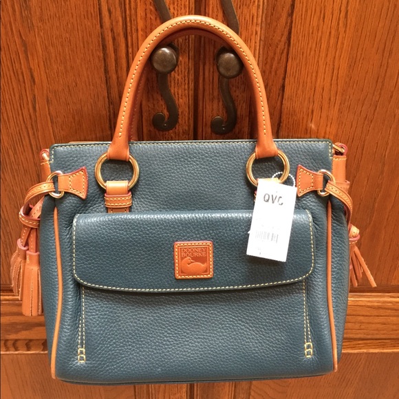 dooney medium pocket satchel